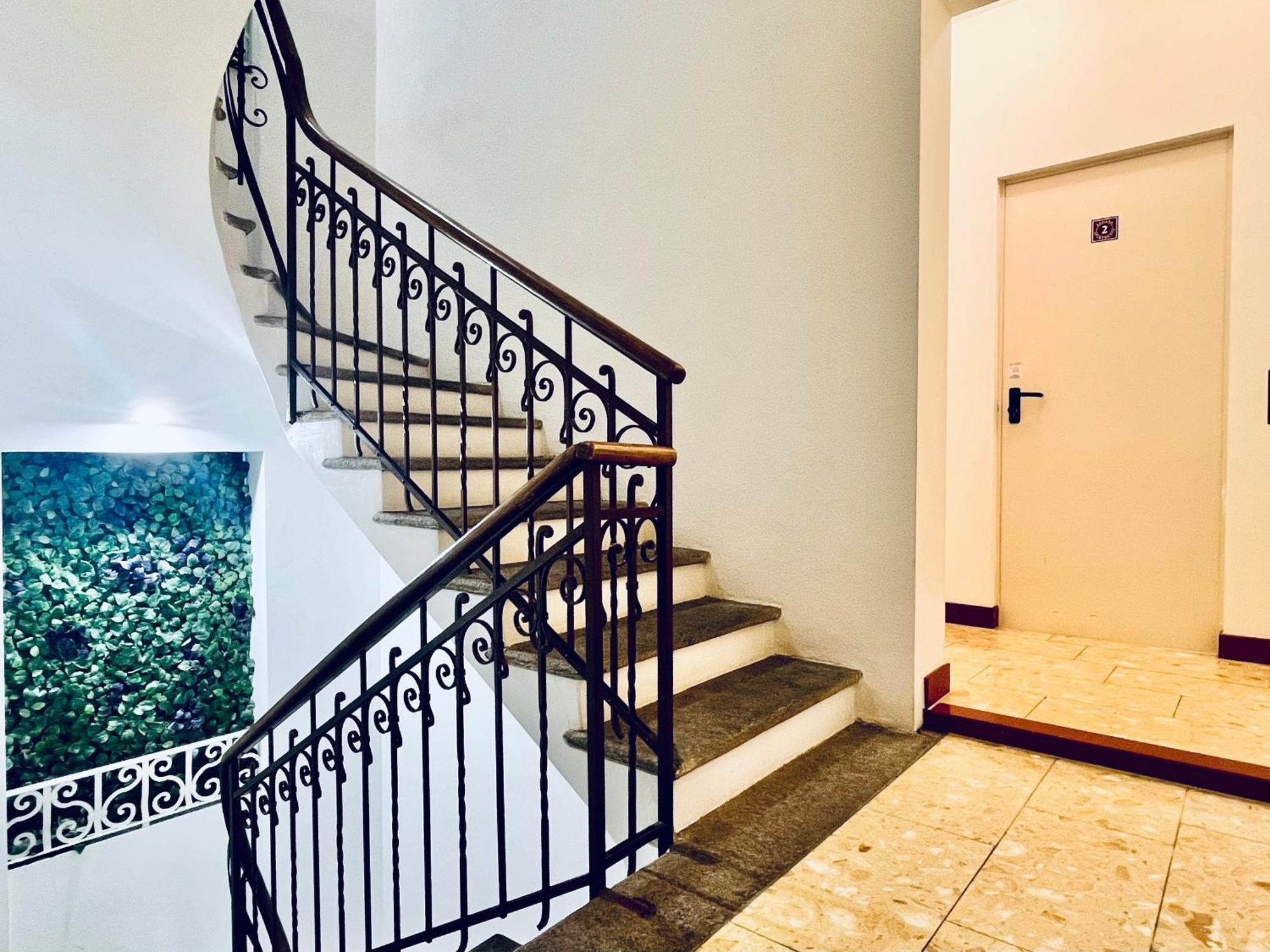 Guesthouse University By Lr - Self Check In Lugano Exterior photo